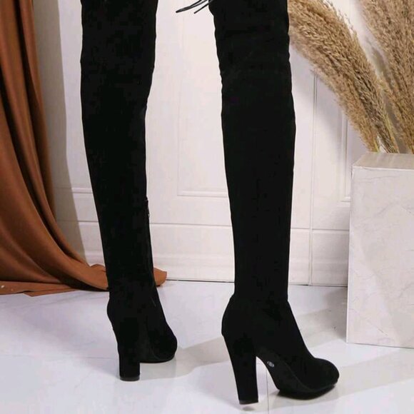 NIB Over the Knee High Heel Boots 👢 - Picture 4 of 4